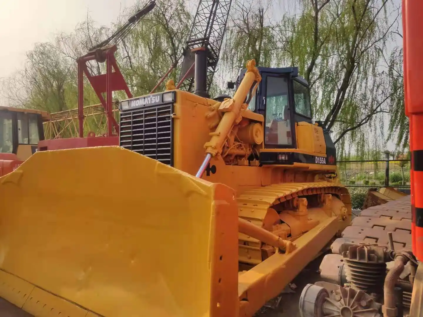 Секундной стрелки Komatsu D155A-3 гусеничный бульдозер б/у D155A-1 d155 d155a для продажи