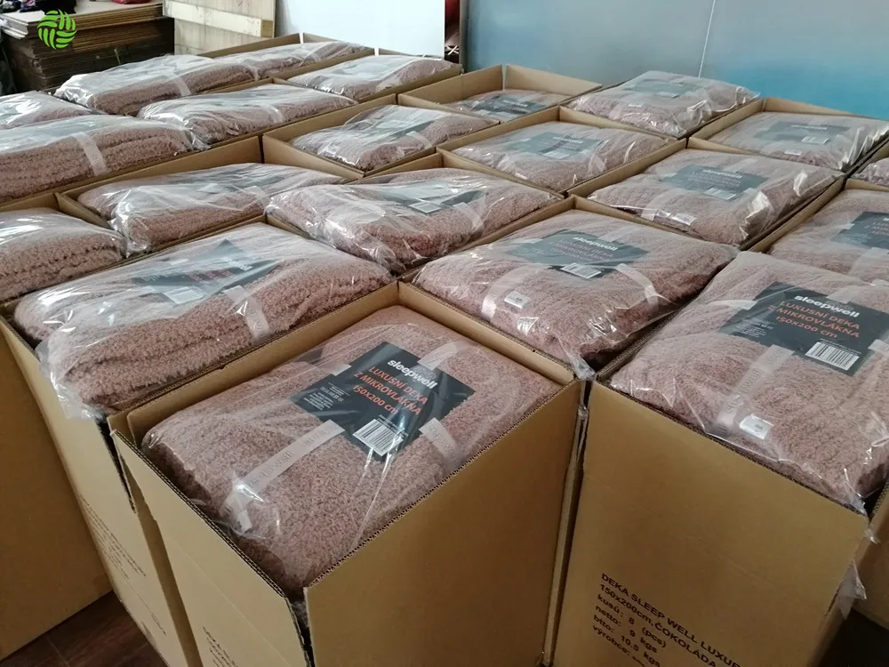 Супер мягкое США Лидер продаж коричневый новый tech 100% полиэстер cozychic перо пряжа простые ребристые трикотажные Детские Взрослые одеяло