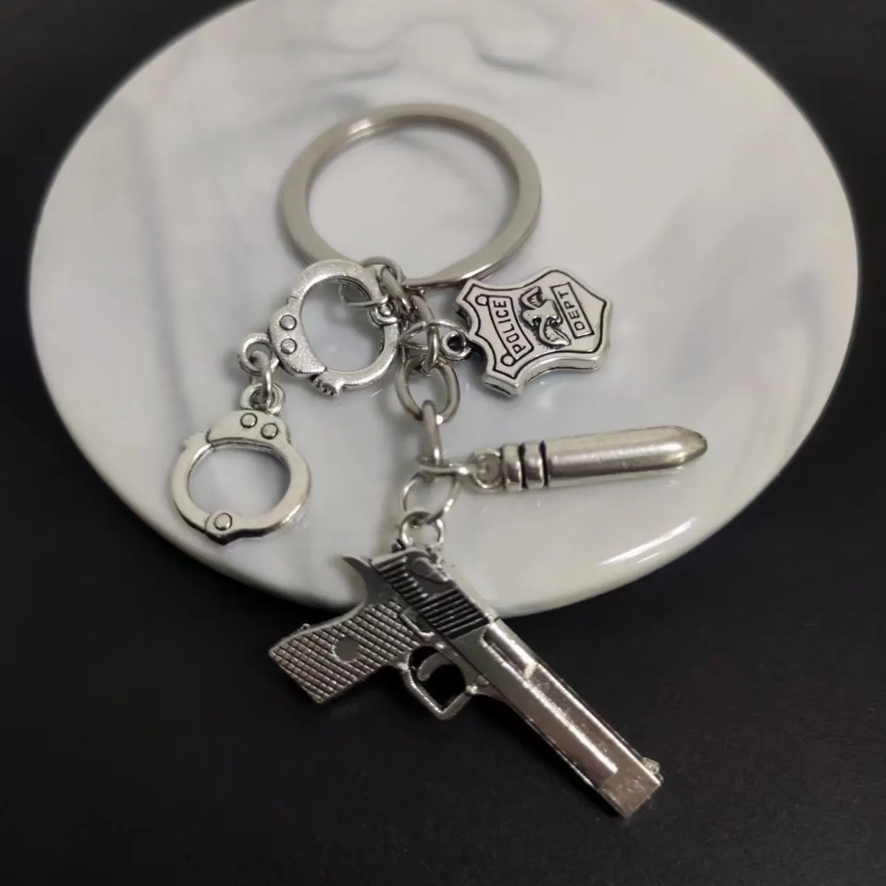 Fashion Gift Pistol Handcuffs Bullet Police Dept Key Chains Man Accessory Pendant