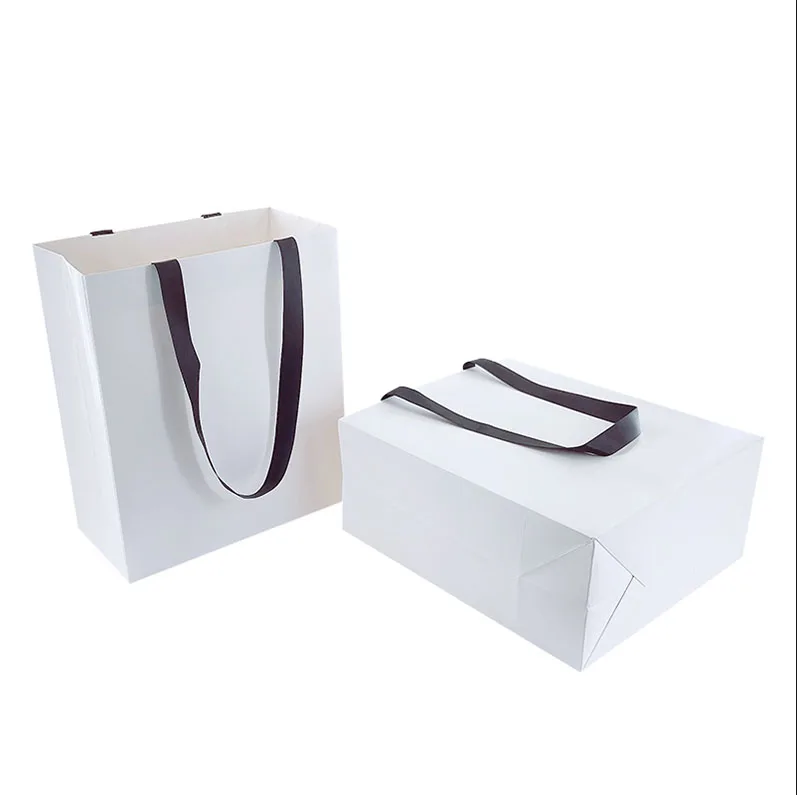 Luxury Custom Size Package Paper Handle Paper Bag Kraft Paper Shopping Bag