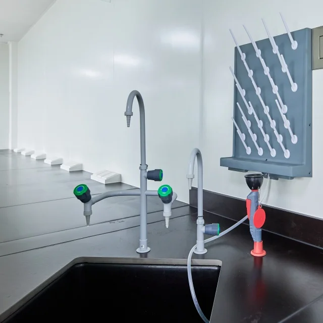 Glymate Good Quality  emergency eye wash Deck Mounted Safety Shower and Eyewash Laboratory Eye Wash Station
