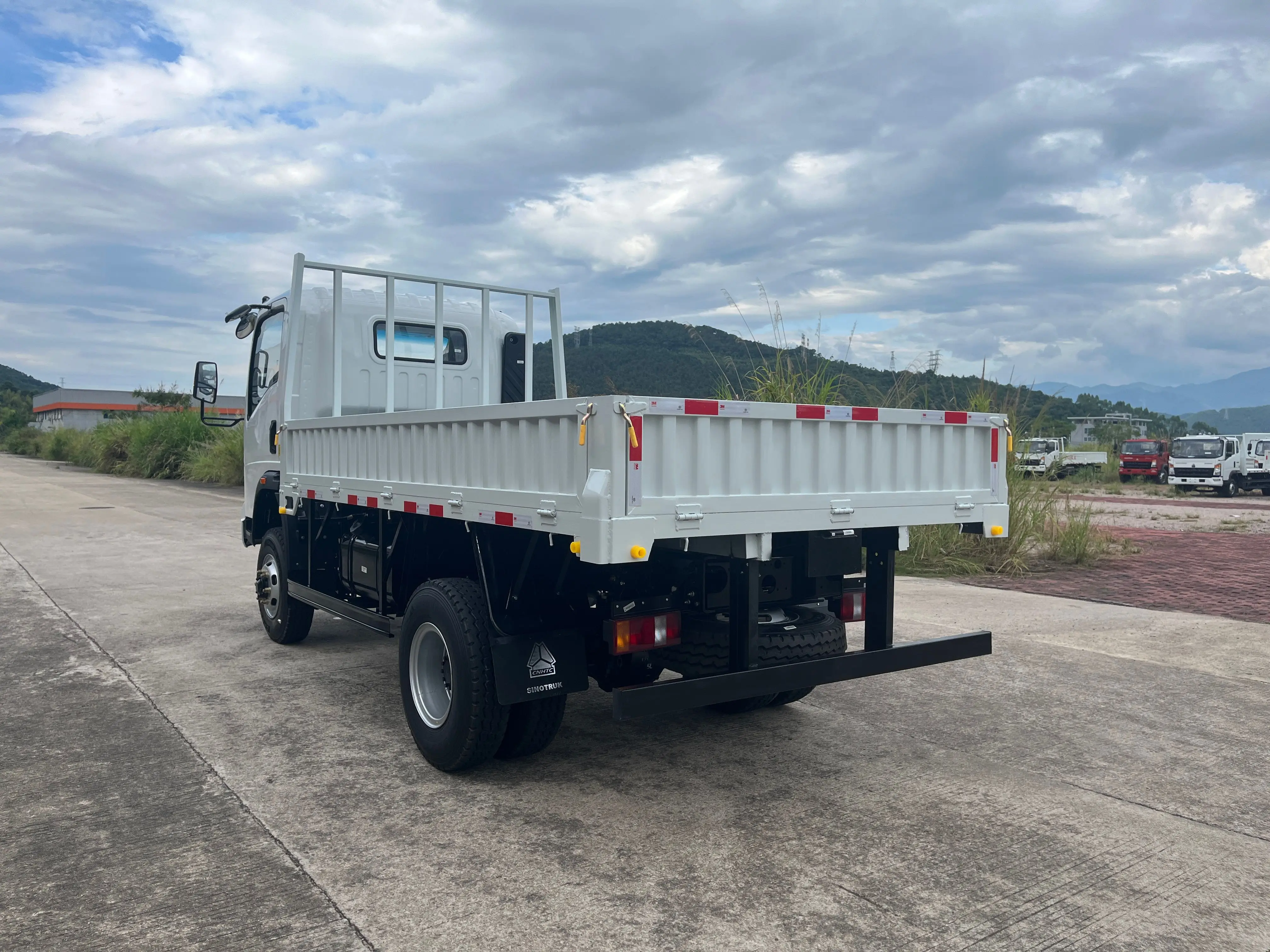 Sinotruk Howo 4x4 мини-грузовик 5-10 тонн 6 колес RHD/LHD мини грузовой автомобиль