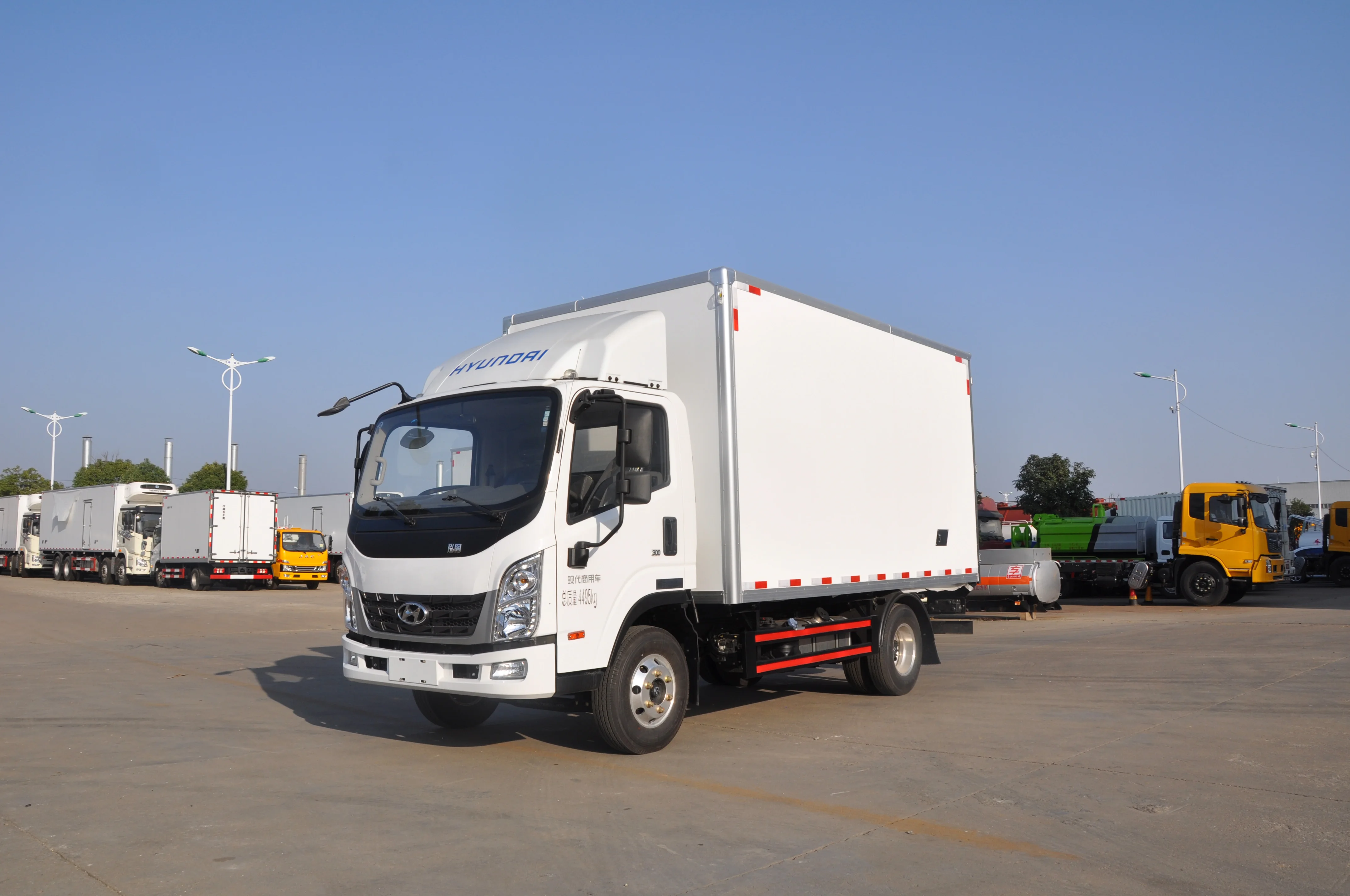 New Product 2021 Hyundai 4x2 1 Ton Freezer Truck Cooling Van Refrigerated Box Truck For Sale