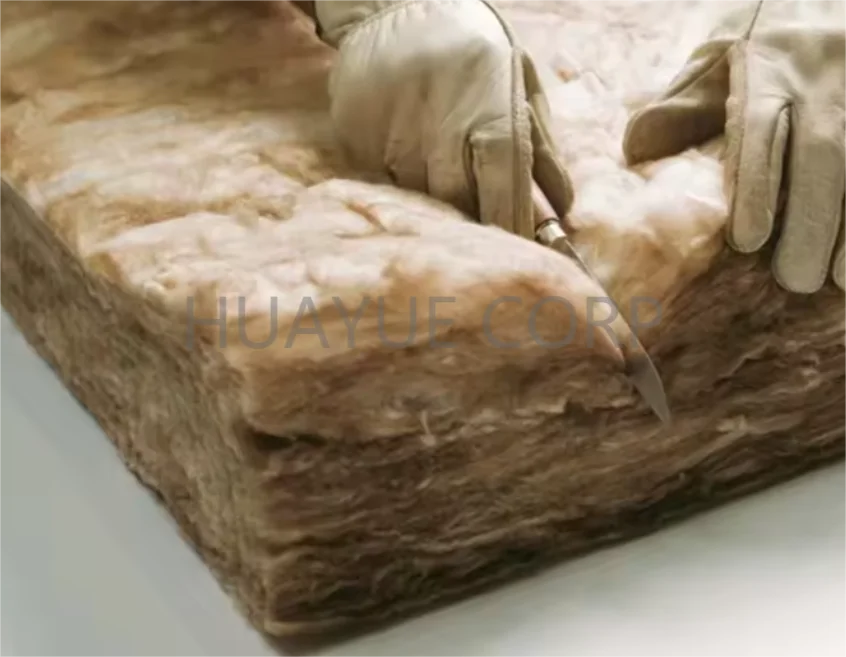 Good Heat Insulation High Quality Brown Glass Wool Rolls Fireproof Brown Glass Wool For Roof Heat Insulation