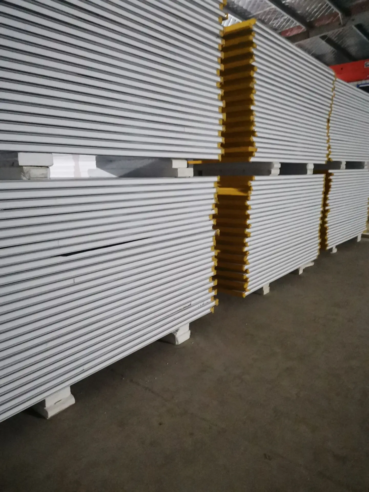 Low Cost Roofing Materials 0.5mm Steel Surface eps Sandwich Panel