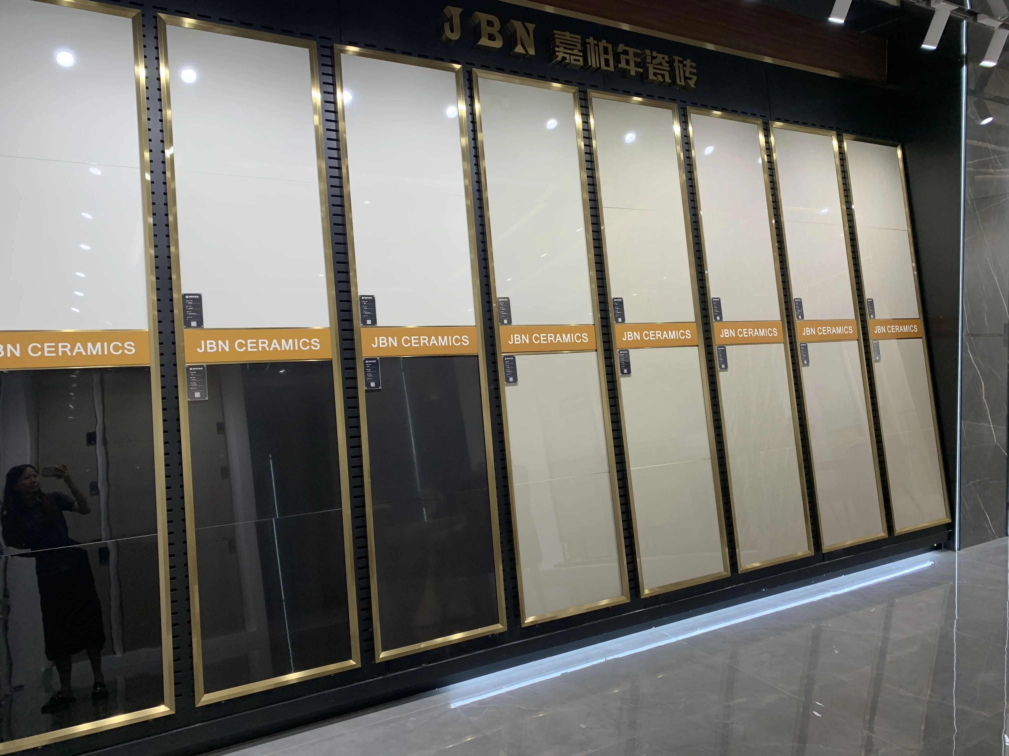 Granato Polished Floor Tiles Unglazed Tiles Price Ceramic Floor Tile Soluble Salt