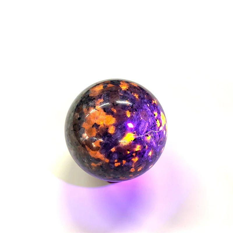 Wholesale Natural Yooperlites High Mineral  US Sodalite Crystal Quartz Ball For Healing