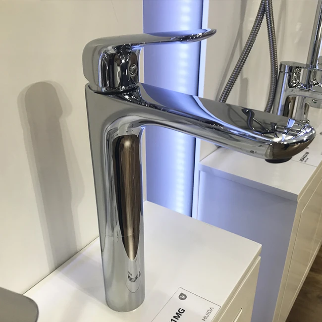 HUIDA higher commercial sanitary ware vanity hot cold mixer bathroom wash basin faucet