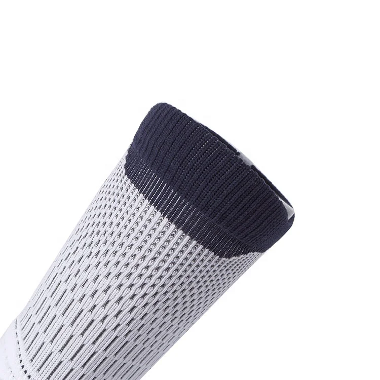 Wholesale white breathable custom design  for any season running sport socks