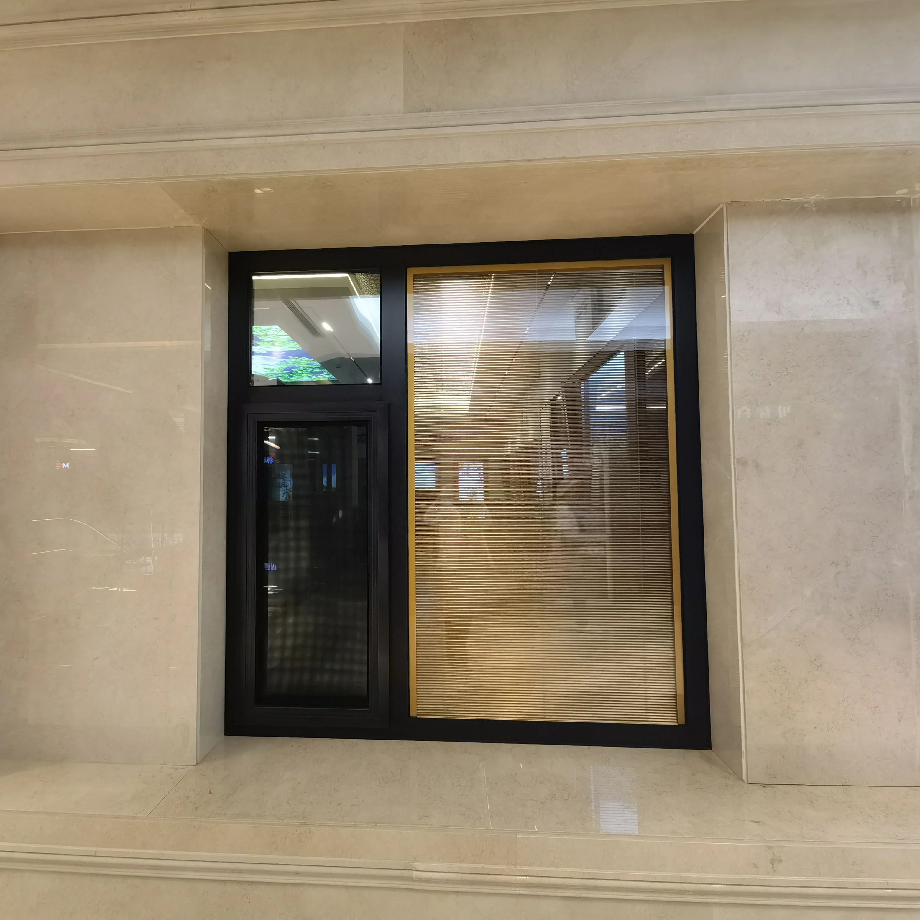 China Double Glazed Aluminum Frame Sliding windows 3 Tracks Sliding Window