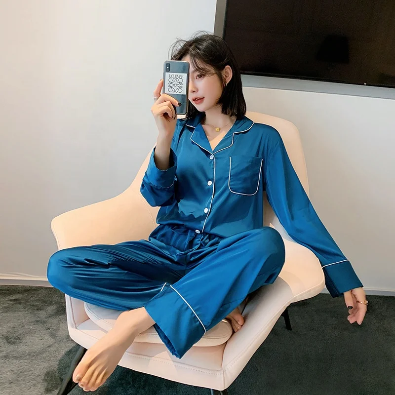 2022 wholesale fashion satin nightwear sleepwear pajamas