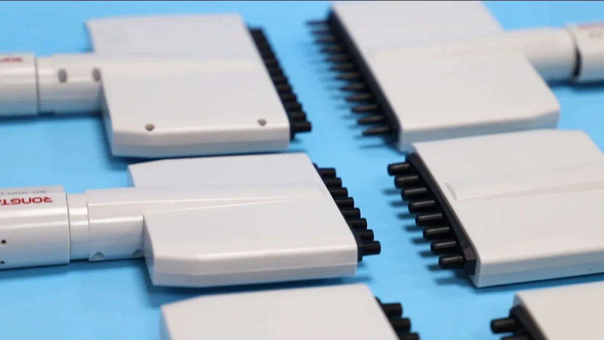 Handling 8 Channel Liquid Repetitive Micropipette