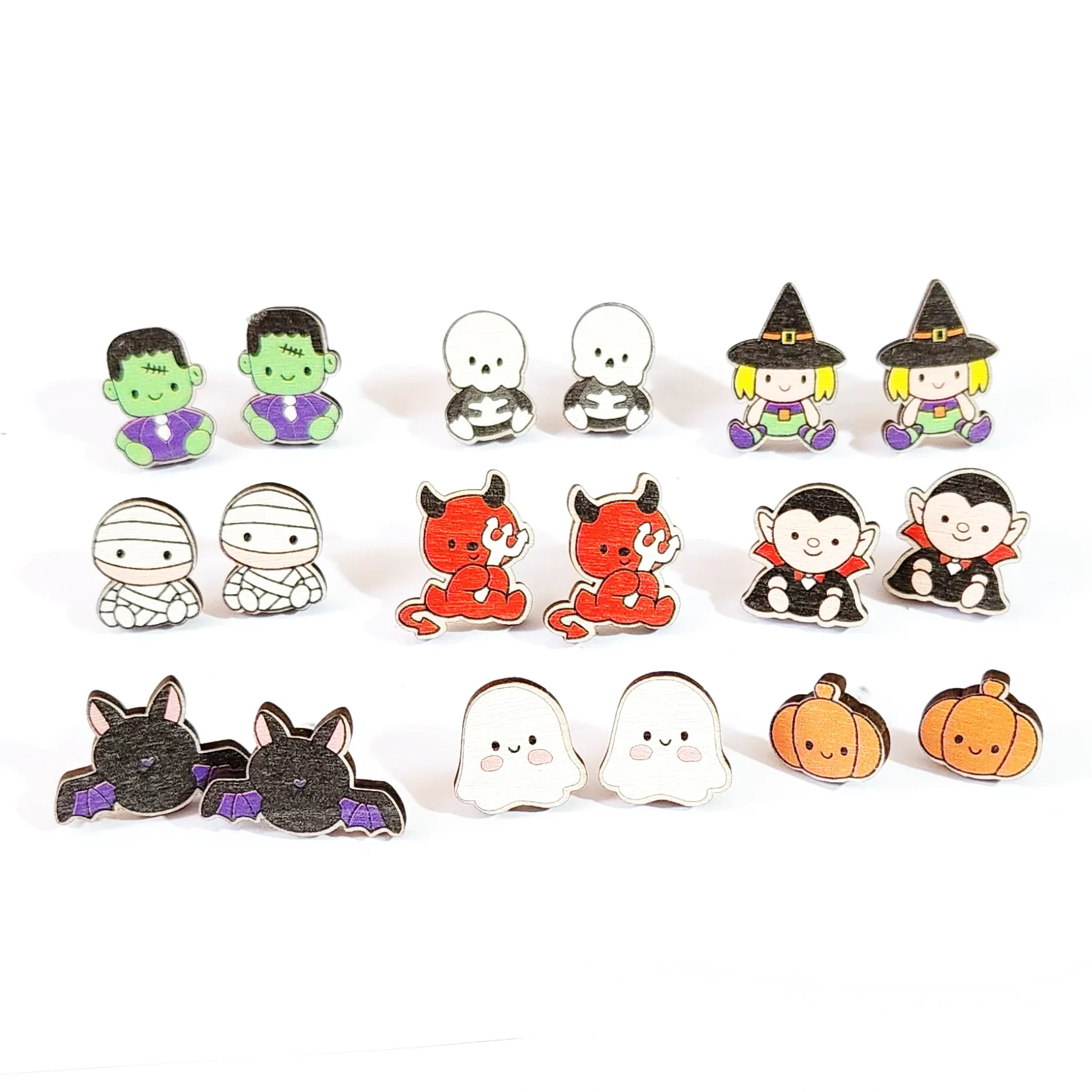 2022 Wholesale Demon Bat Witch Hat Bat Coffin Pumpkin Ghost Stud Earrings Wooden Halloween Earrings for Women Girls