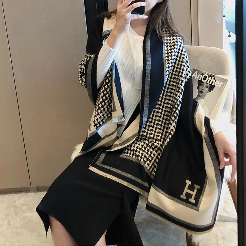 Hot Sale Winter Comfortable Warm Tassels Woven Throw Shawl Throw Scarf Shawl Blanket