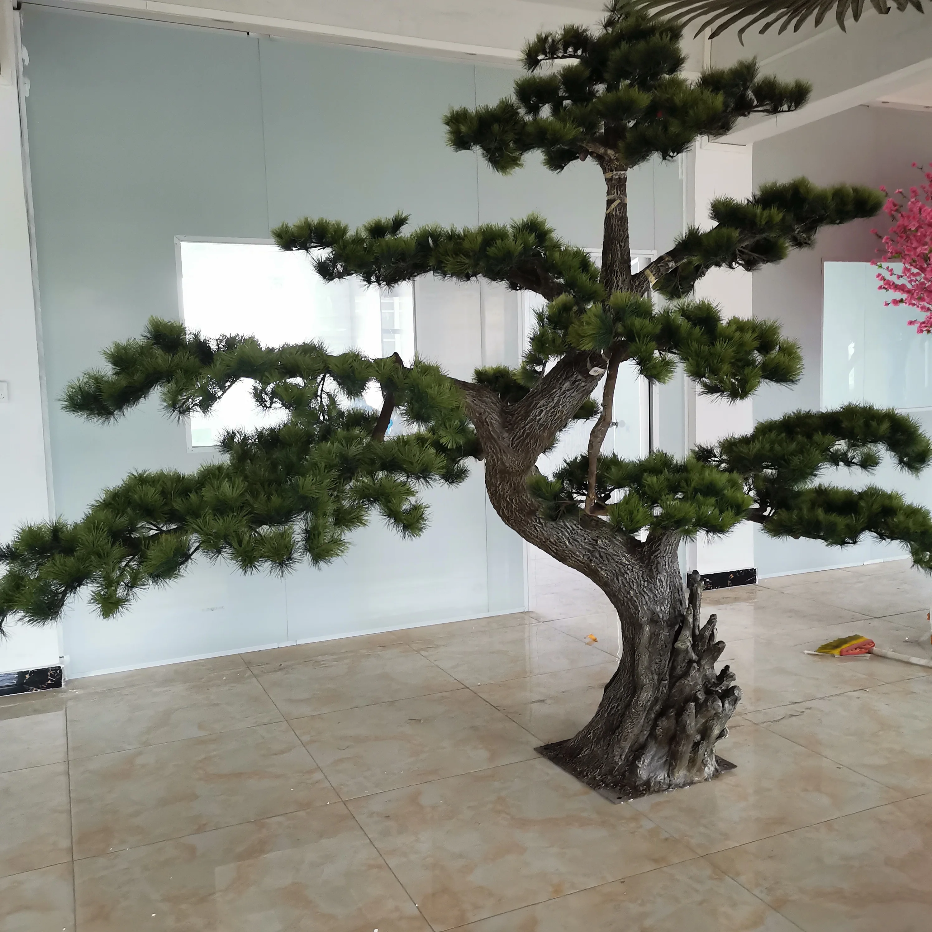 Customized Artificial Trees 3m Fiberglass Artificial Pine Trees for Decoration