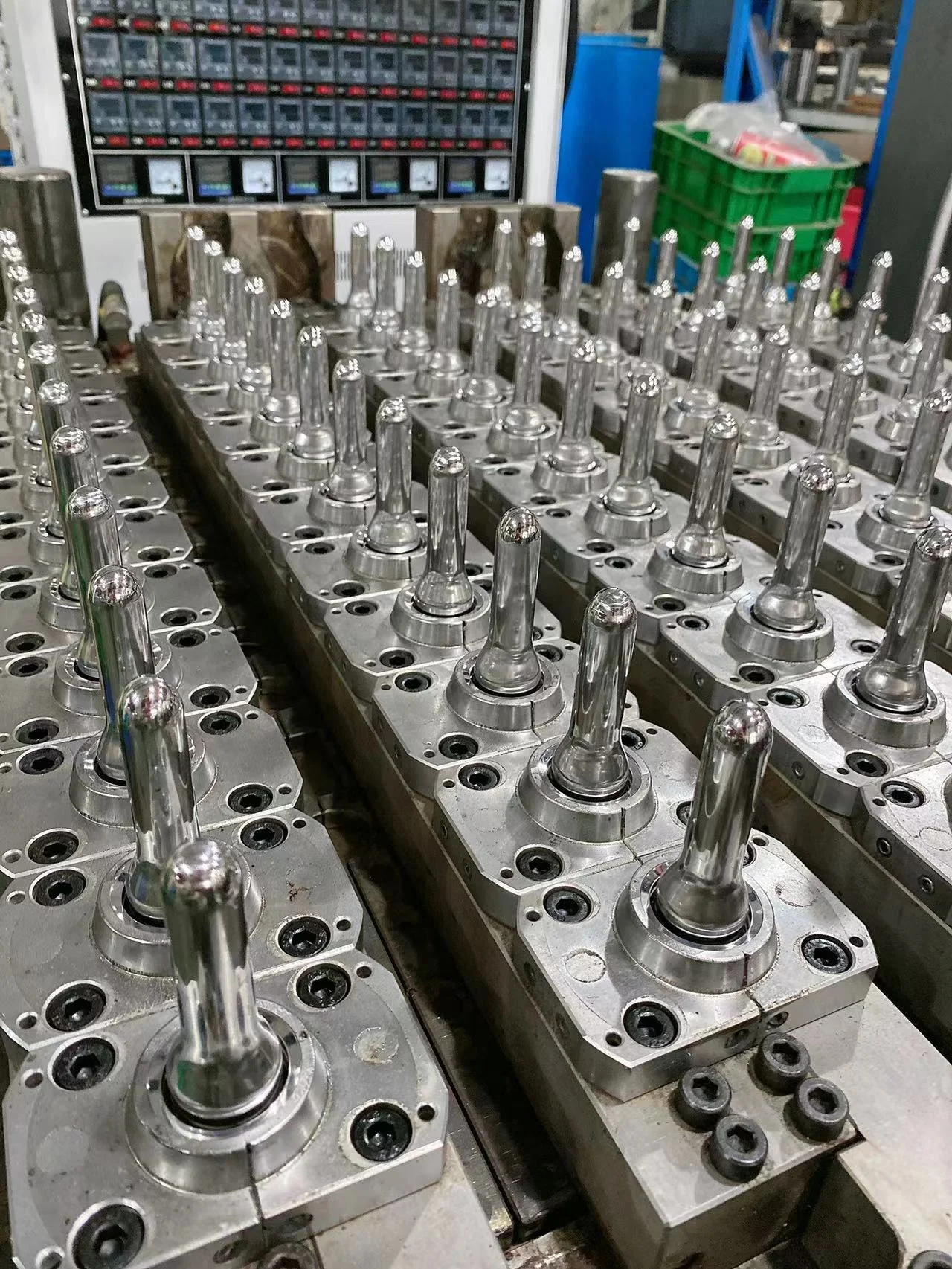 28mm pco1810 preform mold mould preform 24 cavity 28g pet bottle preform mold taizhou