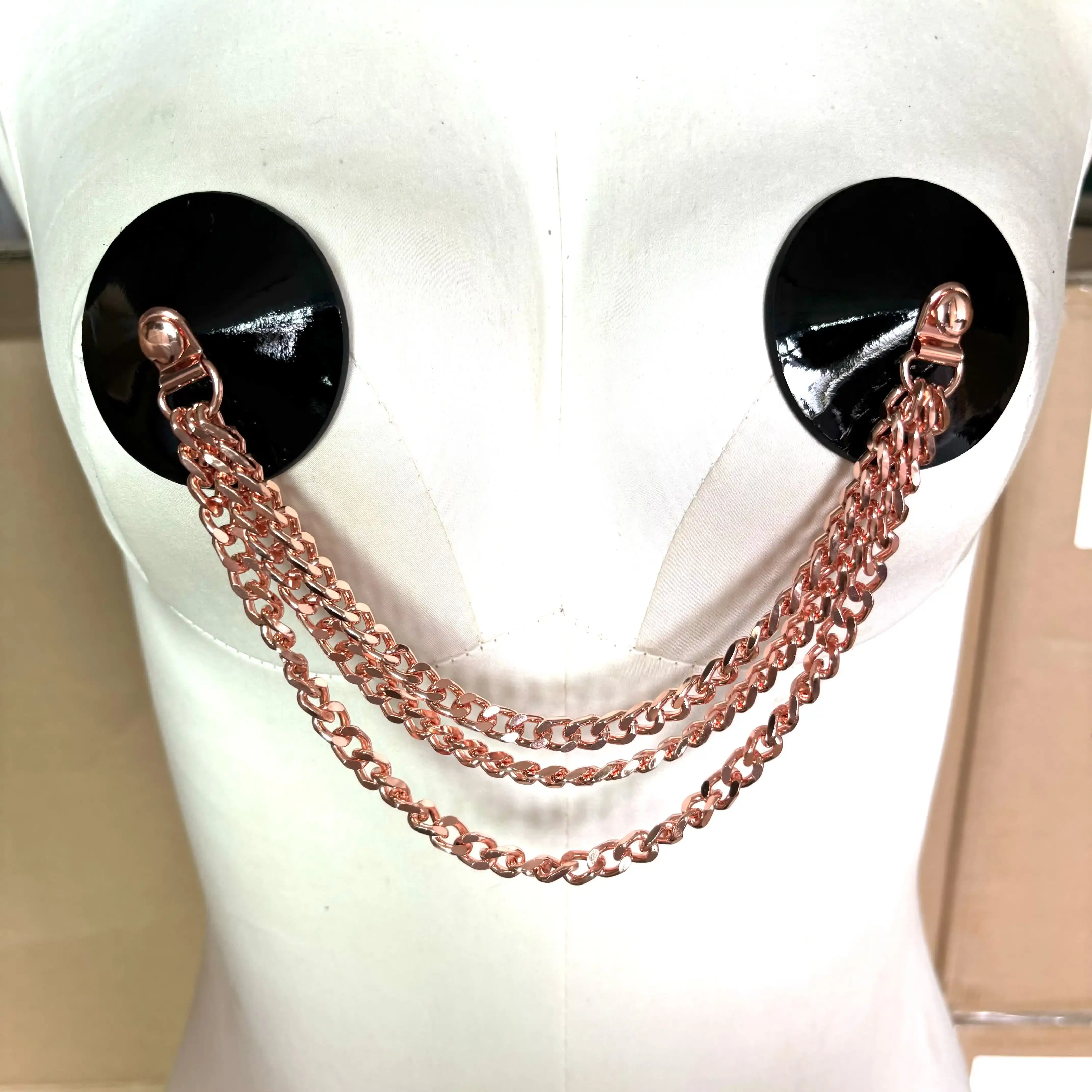 Chinese Manufacturer Leather Chain Breast Pad Invisible Seamless Holiday Chest Paste Wholesale Nipple Cover