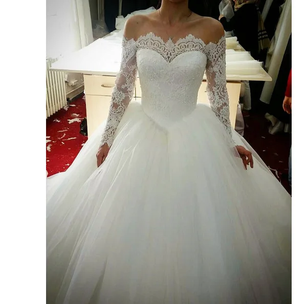New winter off-shoulder long-sleeved lace puffy yarn women wedding gowns dress bridal luxury