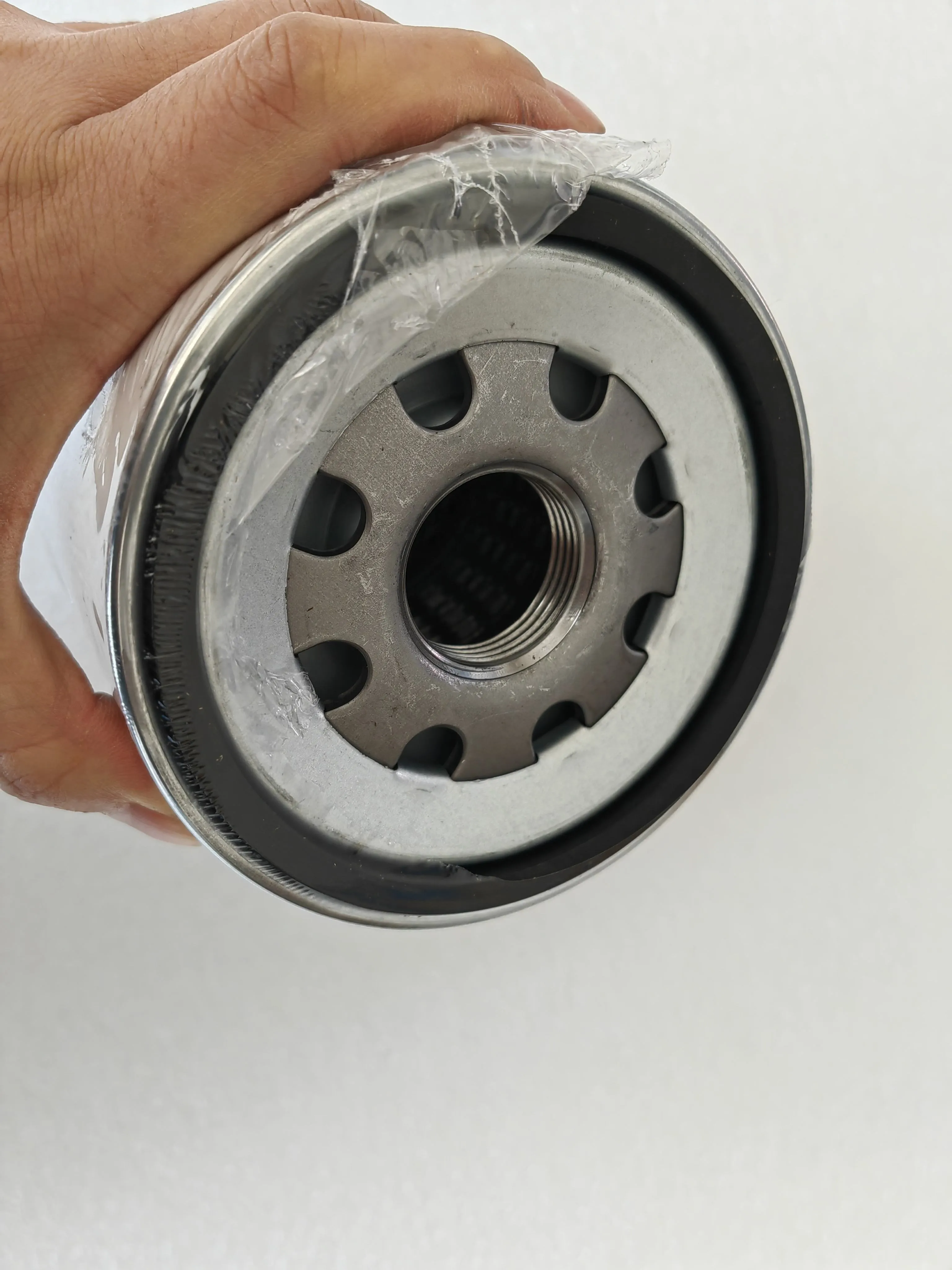 SINOTRUK HOWO High Quality Truck Parts Oil filter element VG1246070031