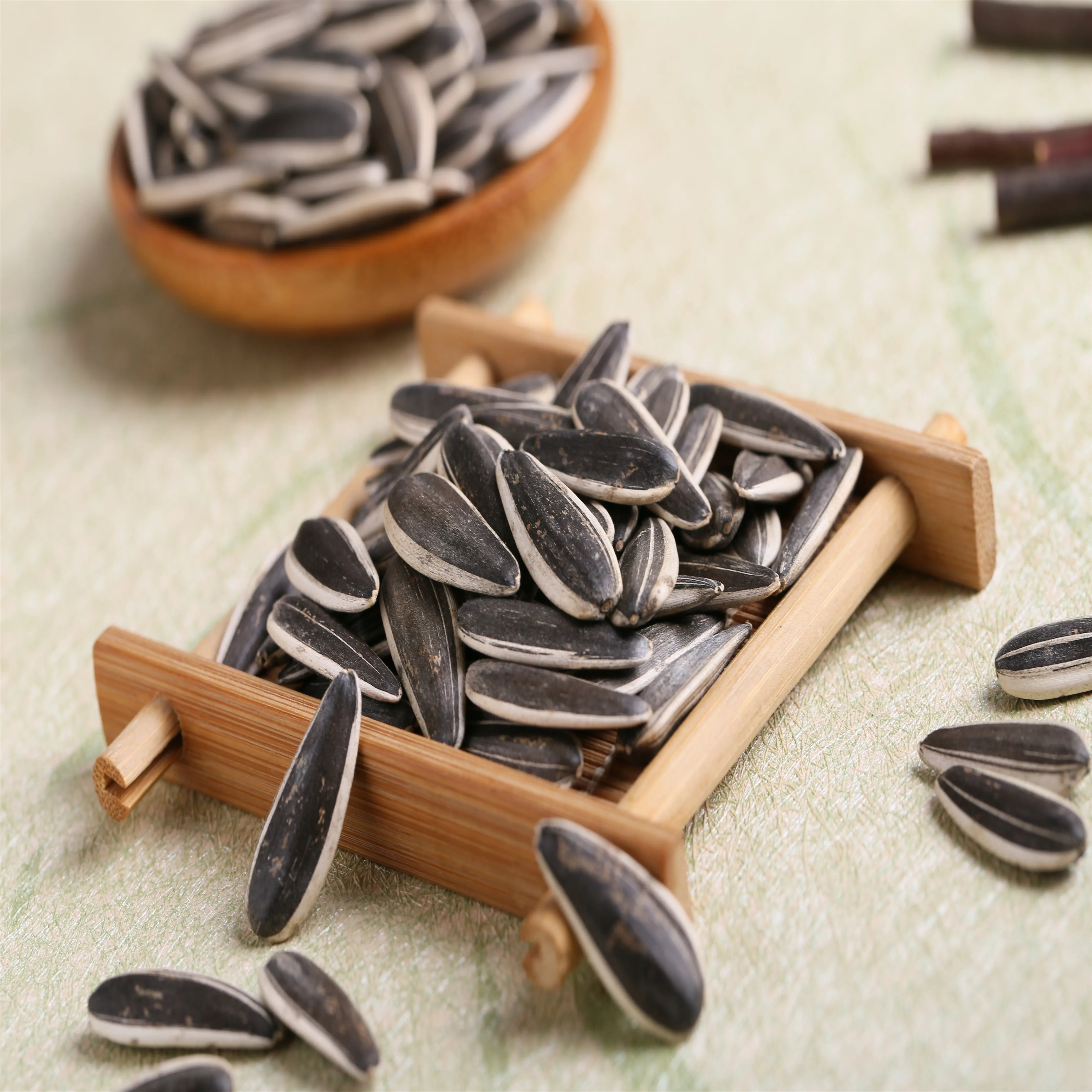 Factory price high quality wholesale nutritious agricultural sunflower seeds sweet