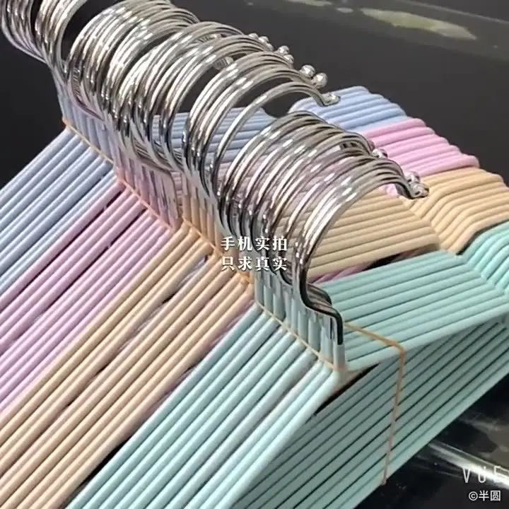 Factory Wholesale Household Metal Hangers Non-slip With Groove Dip Plastic Hangers Adult & Kids Hangers