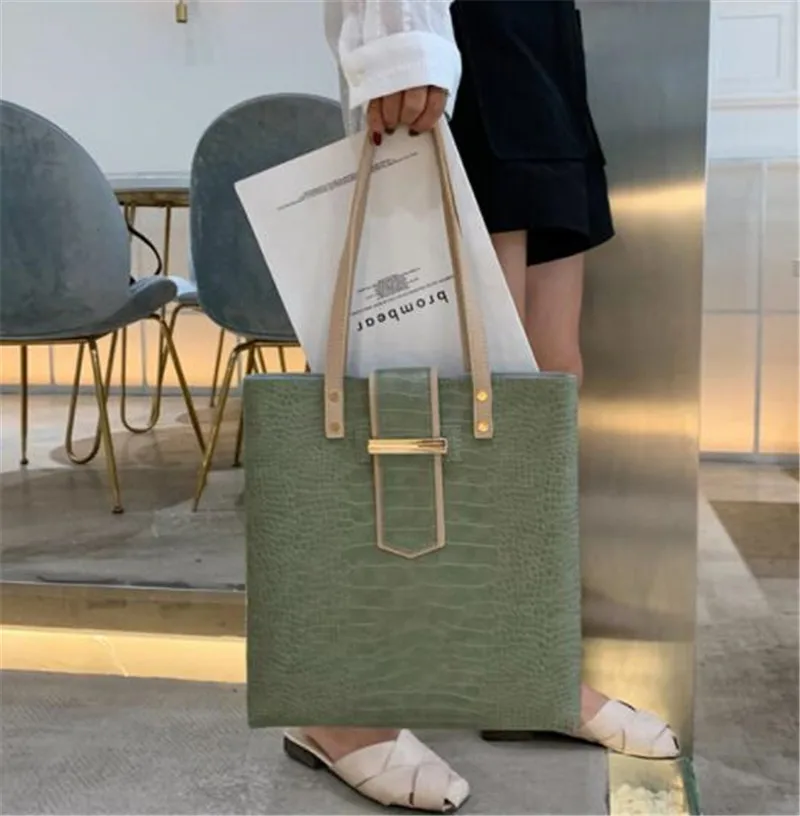 China Factory Promotion candy color handbag boston bangkok with custom logo