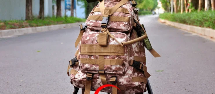 In Stock Outdoor Multipurpose Tactical Molle Elastic Spring Gun Rope Stretch anti-lost Keychain Lanyard For Camping