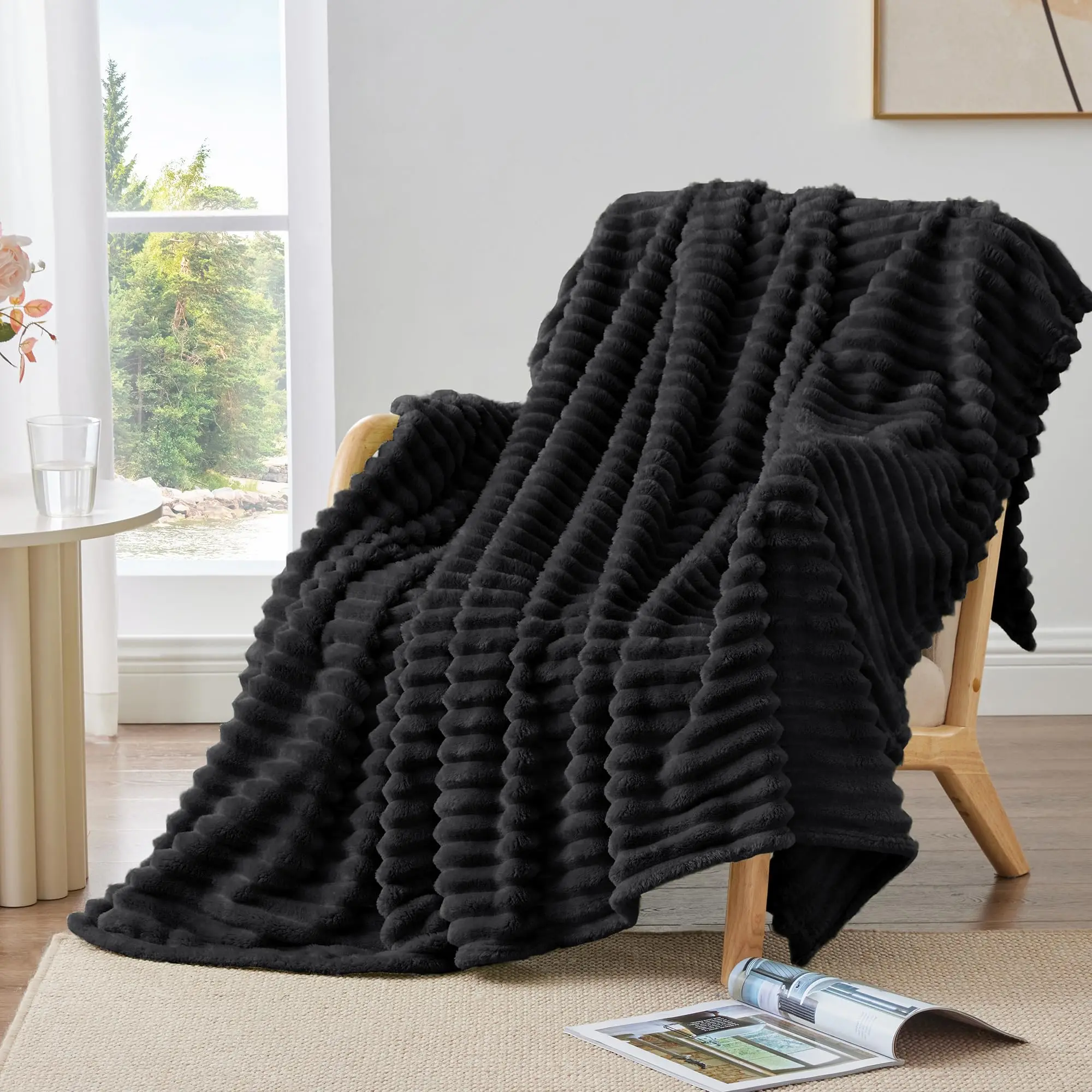 100% Polyester 3D Ribbed Striped Black Flannel Blanket Soft Warm Decorative Fluffy Throw for Couch Knitted 100% Plush
