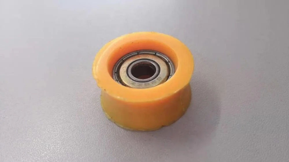 U groove guiding small plastic pulley wheels with bearings  for rail sliding