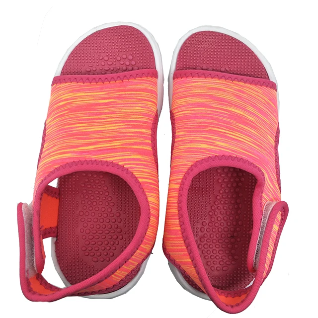 Летние новые детские мягкие Нескользящие Дышащие Регулируемые пляжные Тапочки