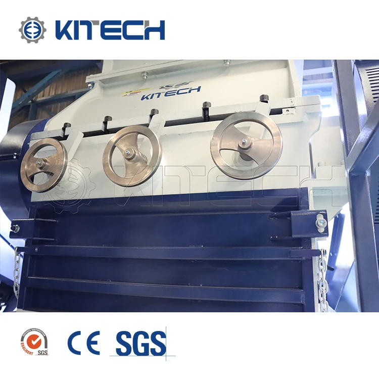 Машина для измельчения комков в бутылках молока