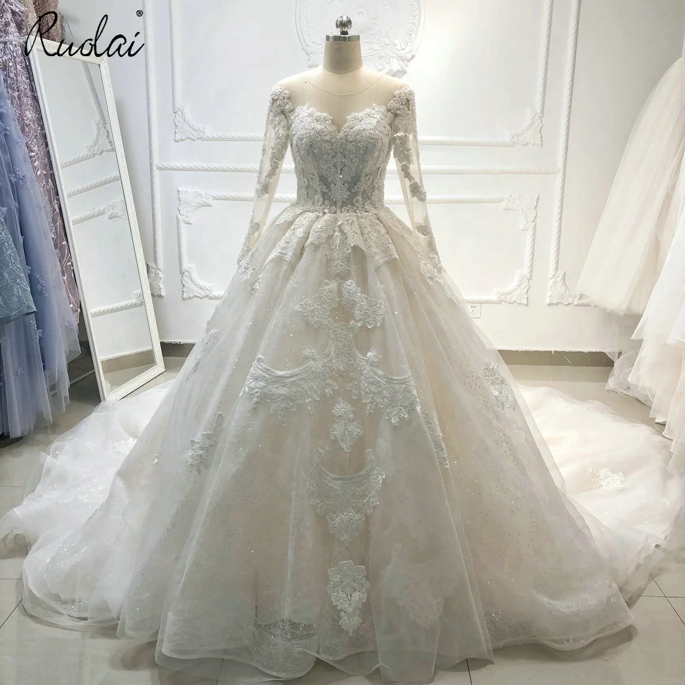OWD-H2287 Elegant Scoop Neck Illusion Long Sleeves Pearls Bride Dress Appliqued Lace Wedding Dress