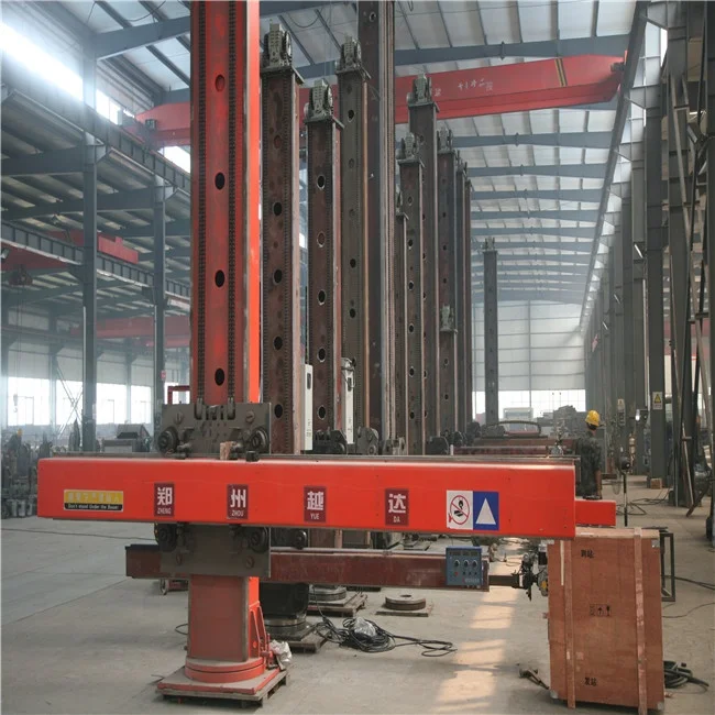 Column and boom automatic welding manipulator