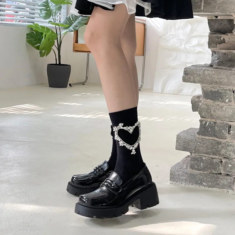 Luxury combed cotton chain diamond socks wholesale price fashion women hollow jewelry heart socks high quality plain black socks
