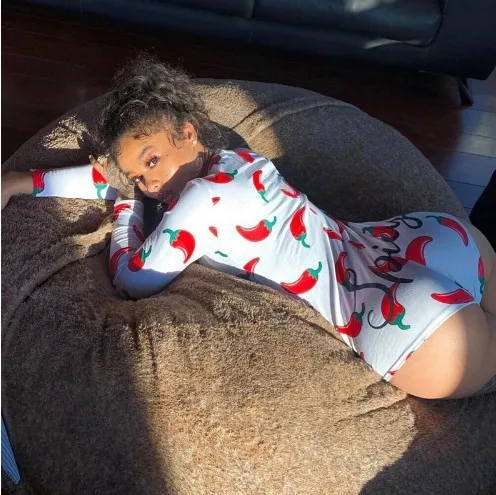 Дизайнерский комбинезон для взрослых, Облегающий комбинезон, одежда для сна, пижама с длинным рукавом, с сердечками, Пижама для женщин