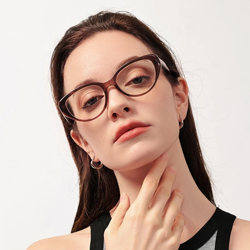 Очки женские с металлическим шарниром