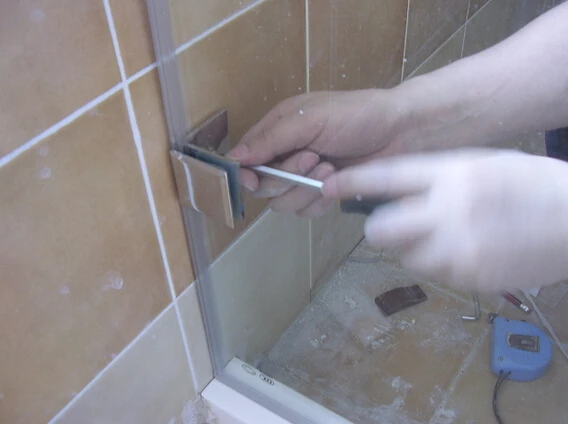 Brush gold solid  brass 90 degree wall to glass shower bracket C003BR 45mm  glass clamp with straight edge