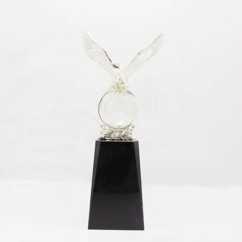 New Design Crystal Award Glass Eagle Trophy for Business Gifts