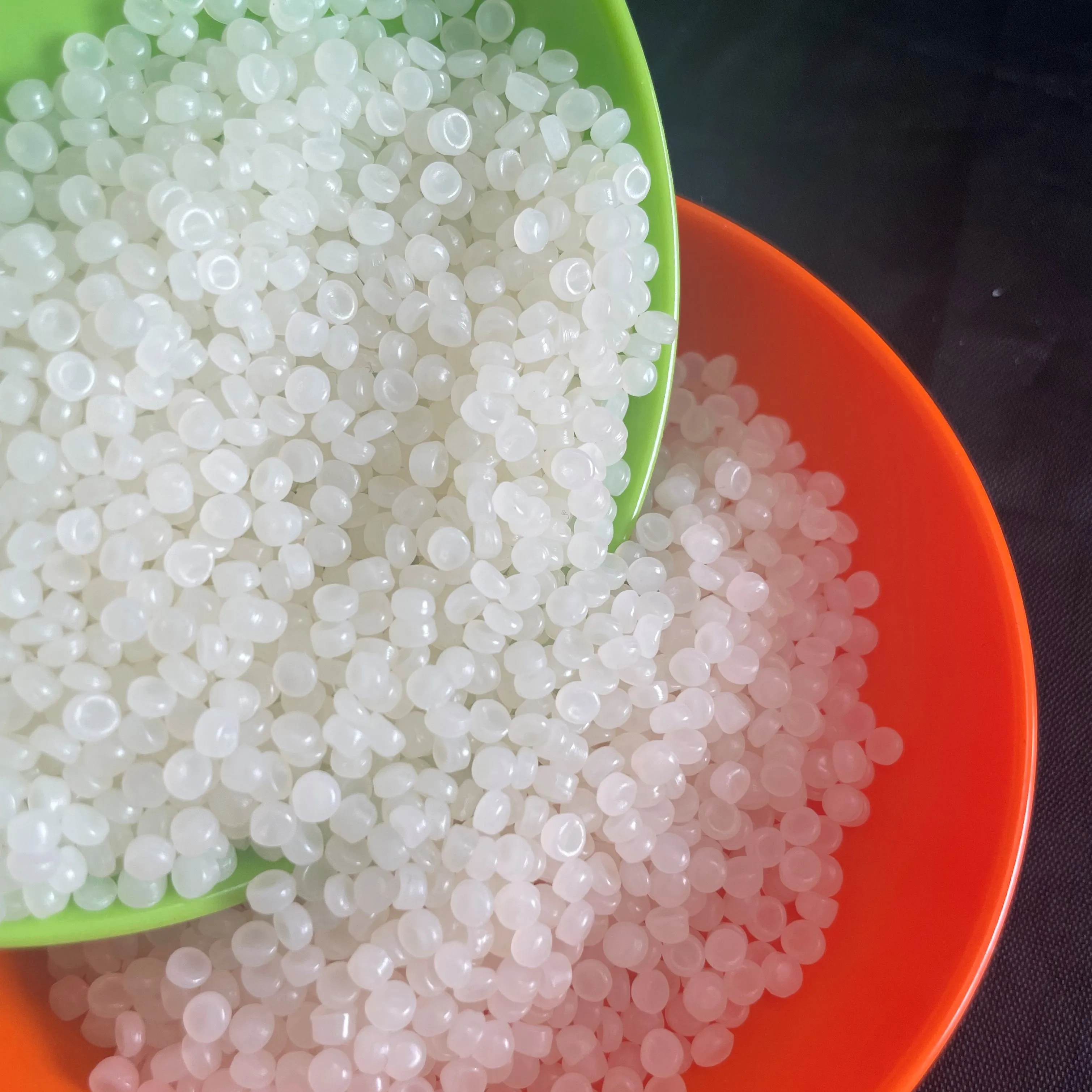 High-Density Polyethylene (HDPE) Blow Molding Grade Granules Resin Raw Material