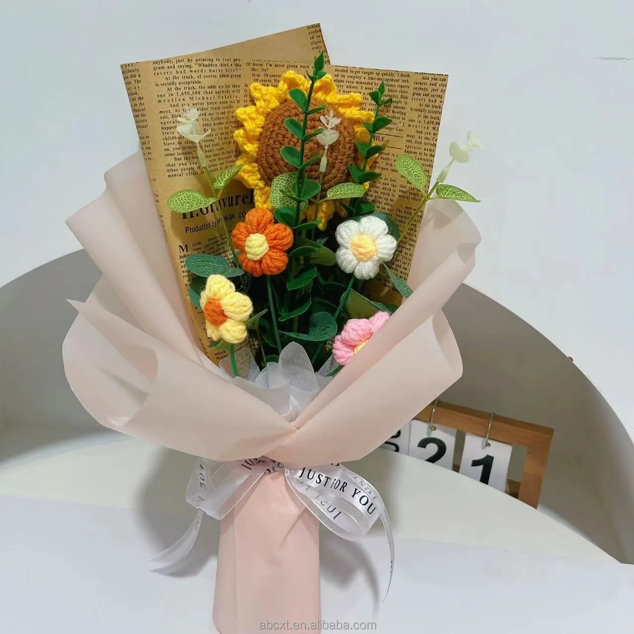 Home Desktop Decor Christmas Gift Artificial Hand Woven Knitted Flowers Mini Sunflower Crochet Bouquet