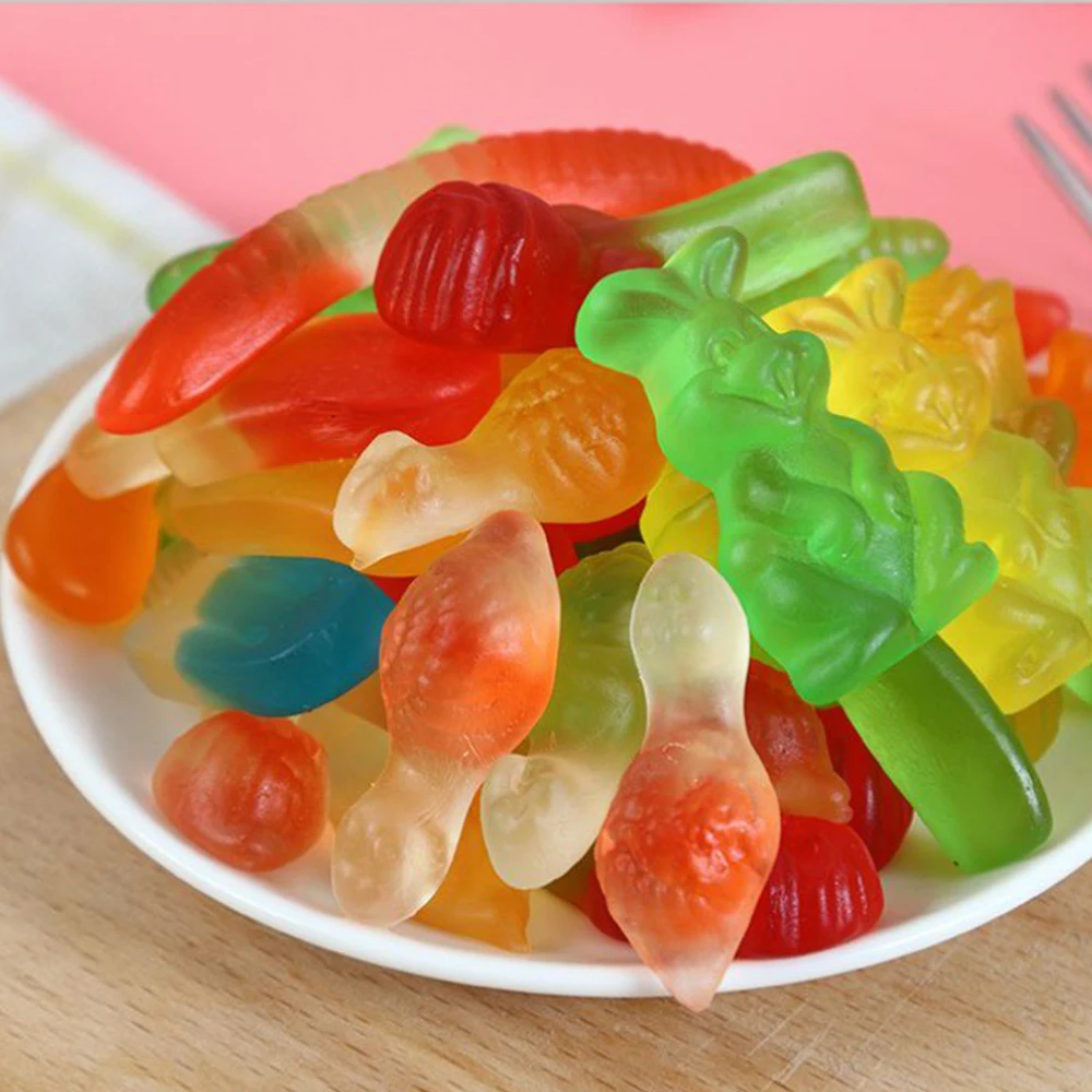 Wholesale Custom Confectionery Candy Private Label Halal Bulk Sweets and Candies Sour Gummy Candy Manufacturers