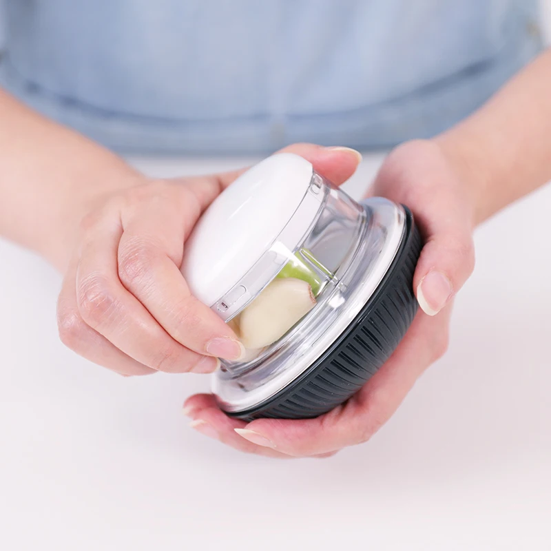 Hot Selling Latest Design Bpa Free Safety Lock White Hand Operated Cutting Chili Tabletop Gadgets Kitchen Accessories