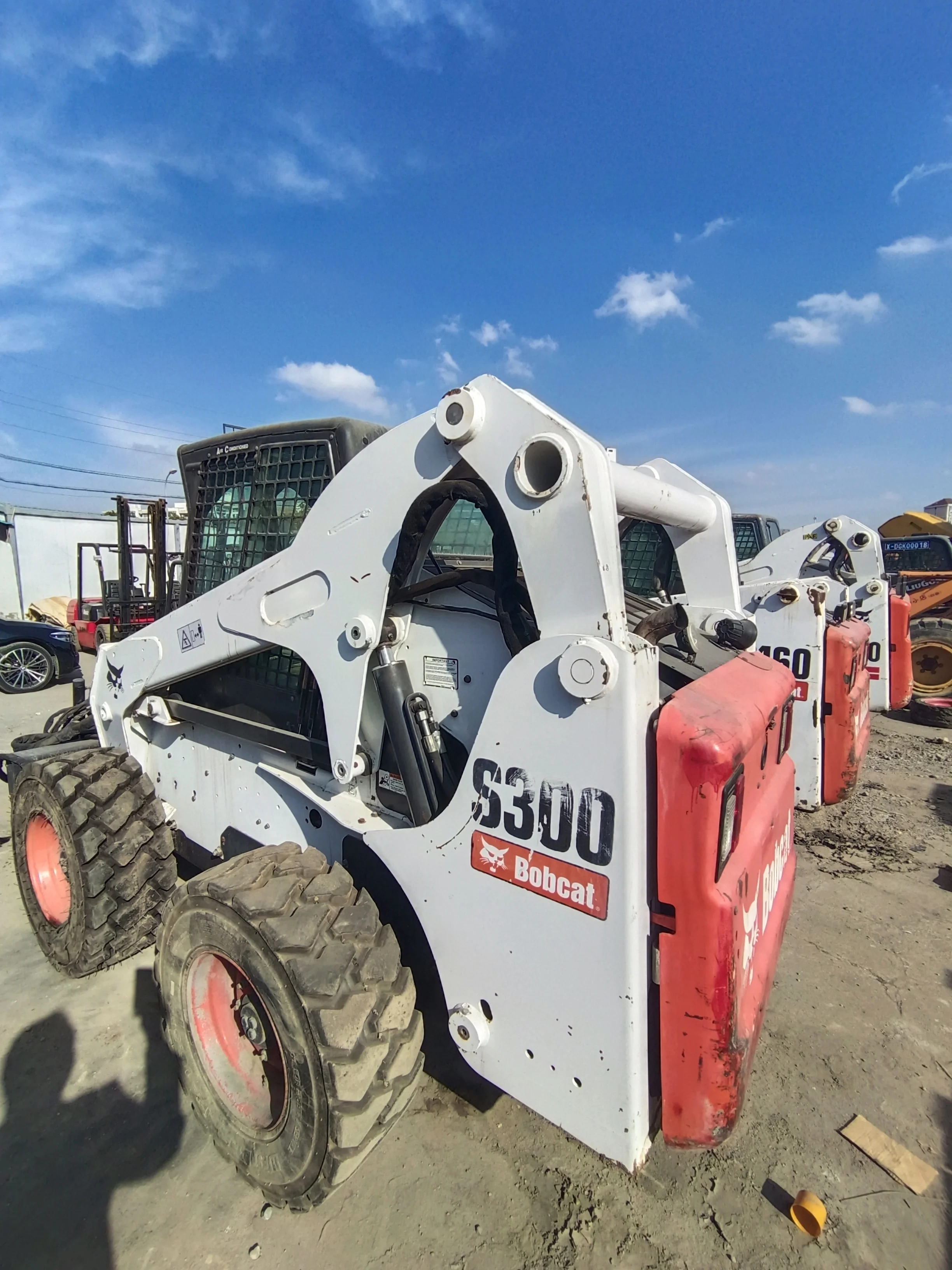 Новинка 95% б/у мини-погрузчик с бортовым поворотом BOBCAT S300 мини-колесный экскаватор-погрузчик