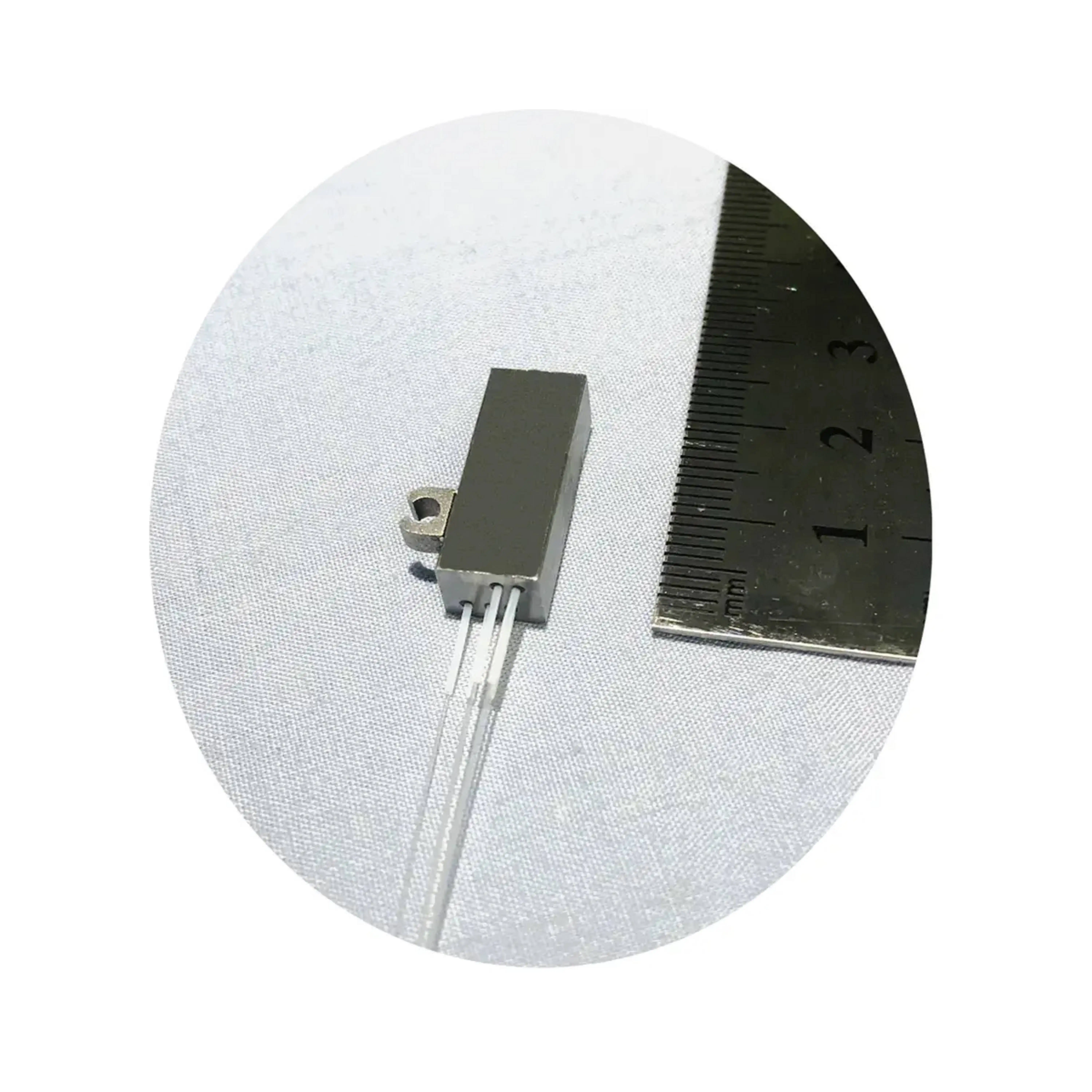 Ultra Compact  1X4 DWDM based on thin film filtering technology with Low insertion loss for high speed transceivers