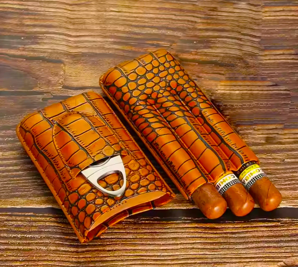 Croco Leather Simple Design alligators Cigar case for travel 3 finger cigars with cutter holder
