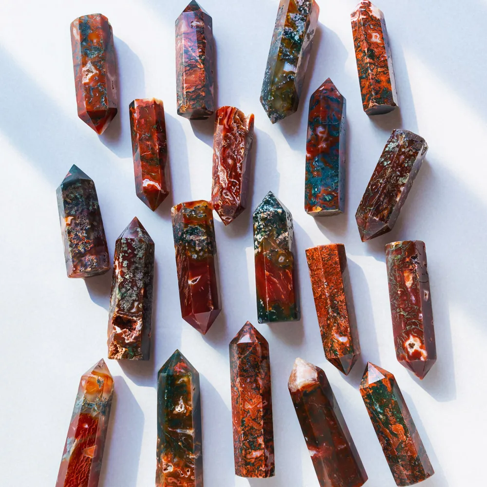 Wholesale high quality reiki gemstone natural red moss agate point quartz crystal wand folk crafts
