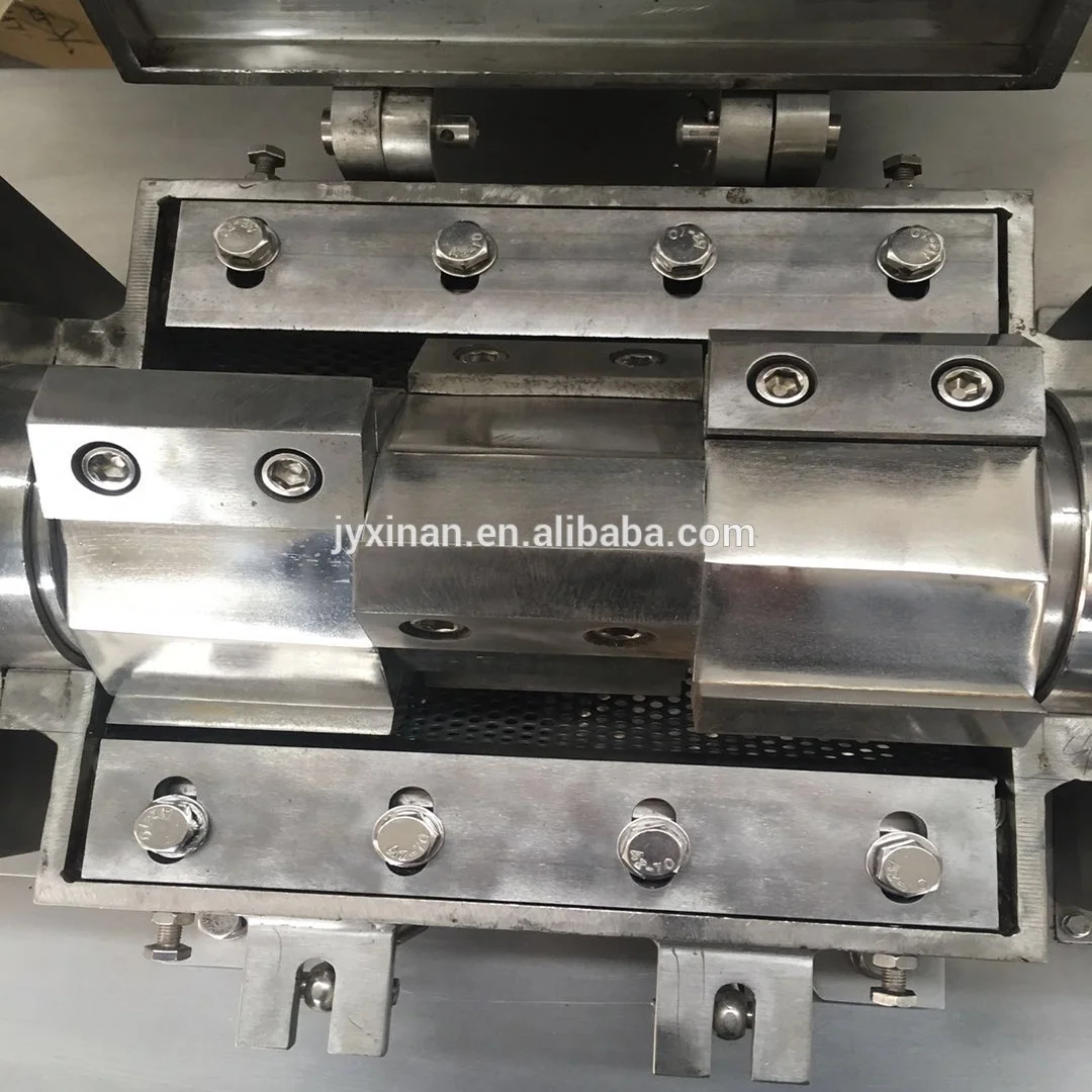 cassava roots herb leaves Chinese medicine coarse rough crusher grinder crushing grinding machine