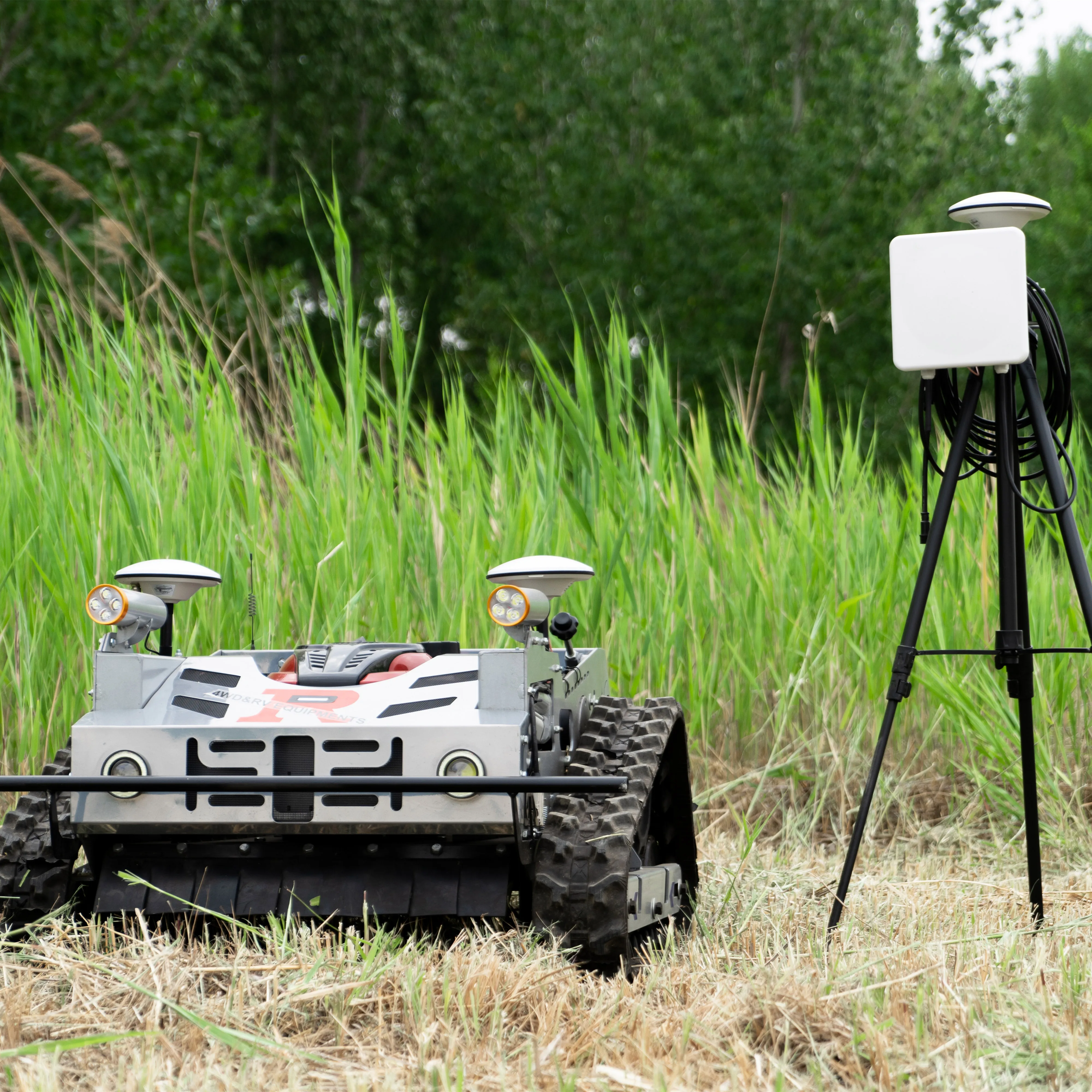 Mini Rc Robot Lawn Mower With Snow Plow Attachments Customized Electric-start Remote Control Lawn Mower