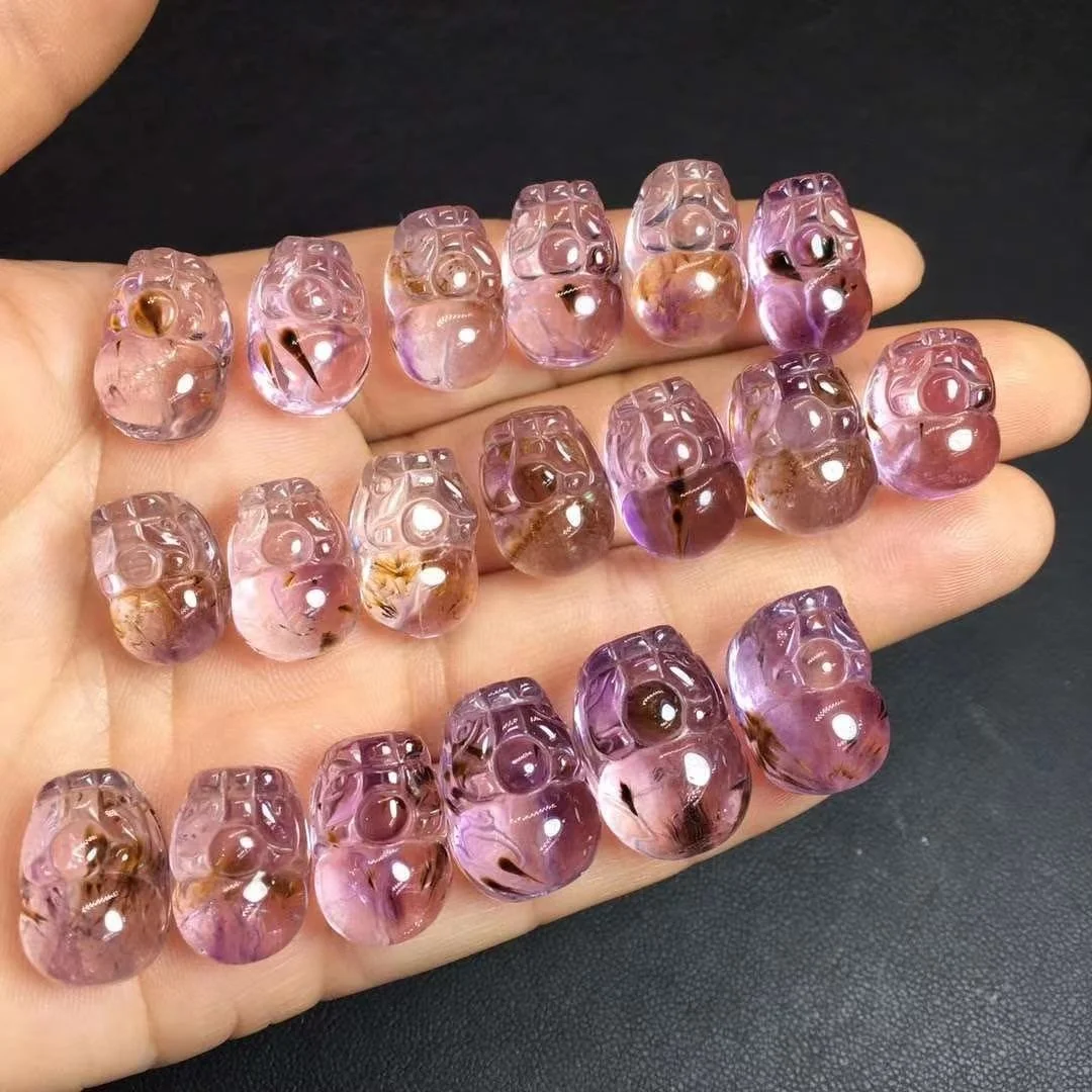 Wholesale Natural Quartz Crystal Carving Polished Pi Xiu Crystal Decor