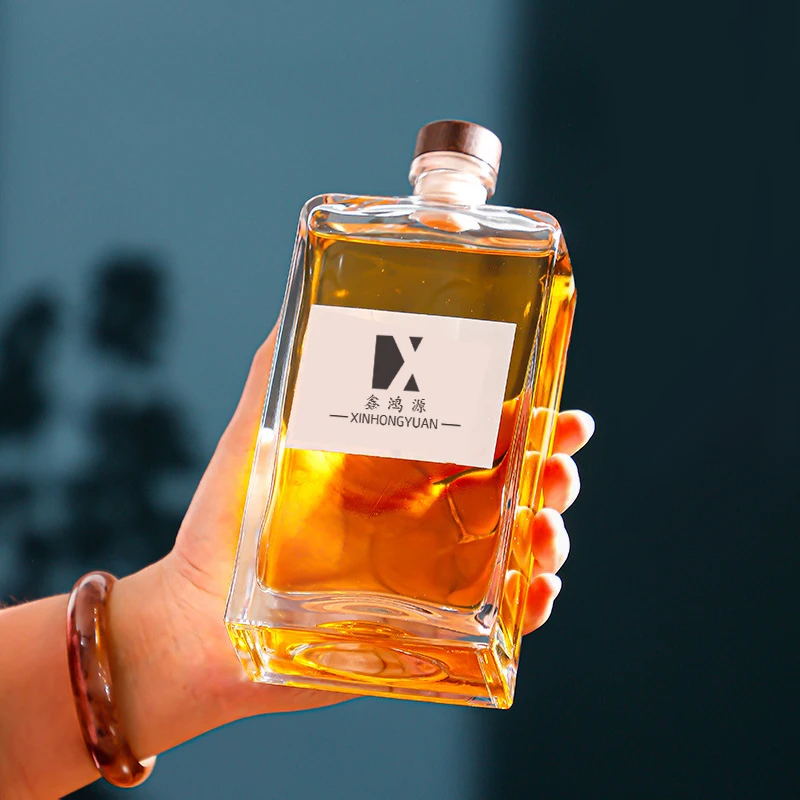 Factory Exports 250ml 375ml 500ml Flat Shoulder Square Glass Frosted Thickened Bottom Vodka Whiskey Brandy Glass Bottles